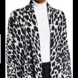 Animal-Print Wrap Cardigan💙💙